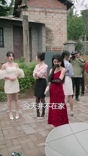 直播相亲，萌娃曝光了我的大佬身份（60集）女主谁演的