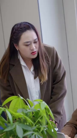 总裁您前妻才是首富千金（84集）爆火短剧追不停