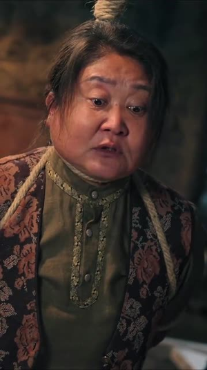 冷面战士牺牲归来竟是女儿身（30集）好看的短剧电影