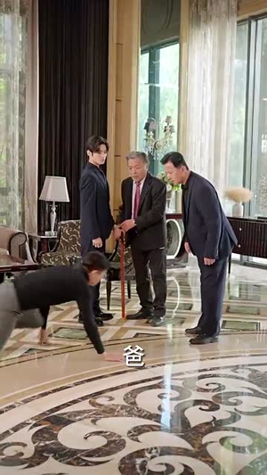 傻女替嫁惊全球（69集）精彩短剧片段