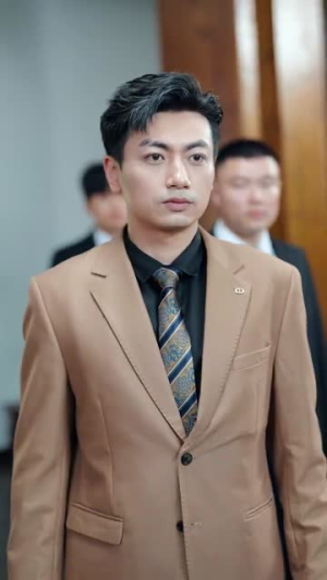 死对头破产后被我包养了（100集）精彩短剧后续