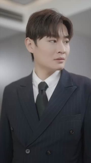 替嫁后总裁他不装了（99集）热门短剧来袭