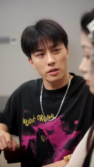 靠近老公就能涨修为这婚不离了（109集）在哪个app能看