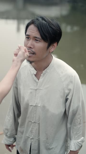 睁眼六零：我带全家顿顿啃排骨（50集）好看短剧追不停