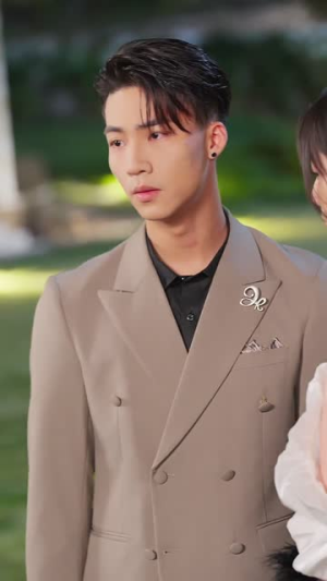 学姐请庇护(60集) 学姐请庇护(60集)免费看短剧全集