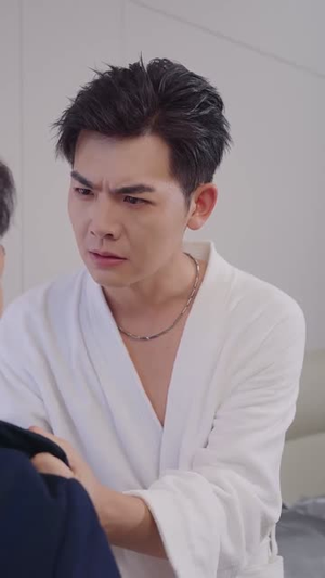 她死遁后竟成了前夫的白月光（60集）最新上映的短剧