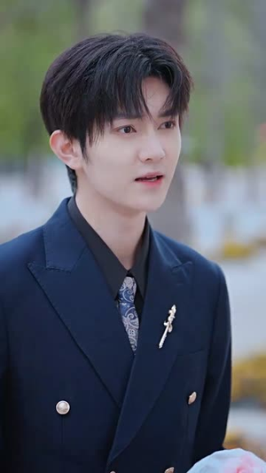 装穷被丢进恋爱盲盒后（71集）看到了大结局